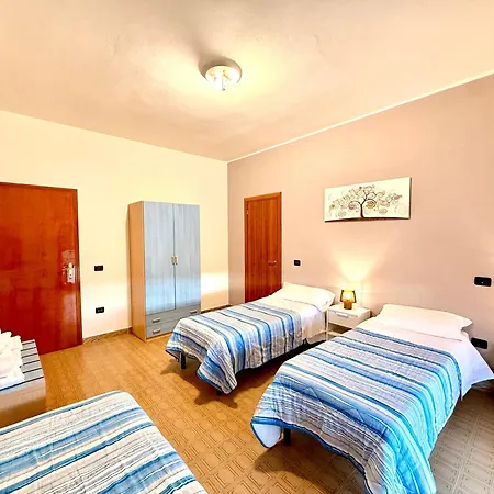 Chiara - Parcheggio Privato *